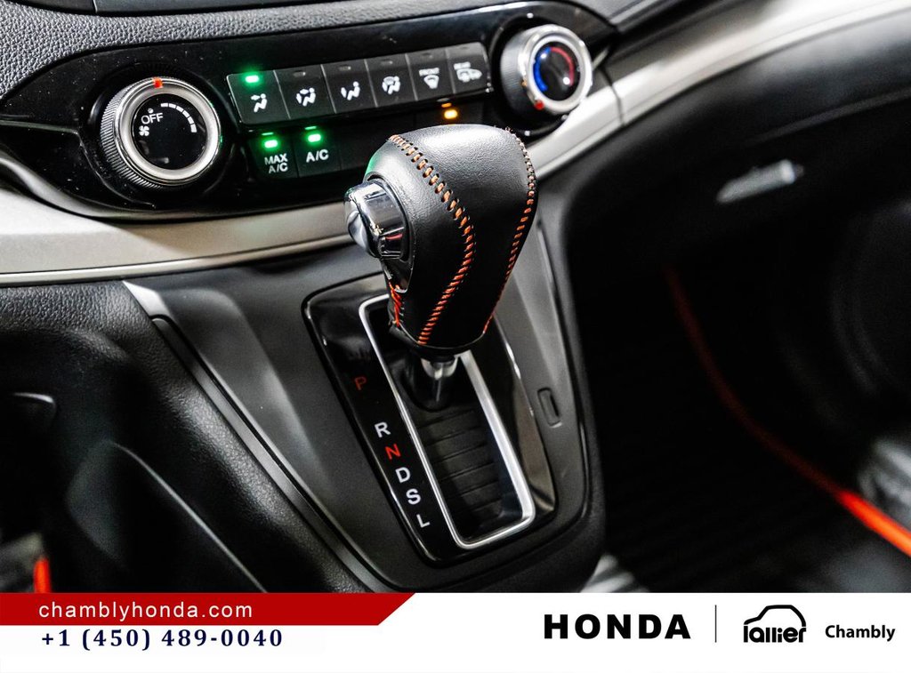 2016 Honda CR-V LX AWD I 74,000 KM !!! I MINT I LAST YEAR WITH 2.4L ENGINE I HEATED SEATS I MAGS I CAMERA in Montréal, Quebec - 24 - w1024h768px