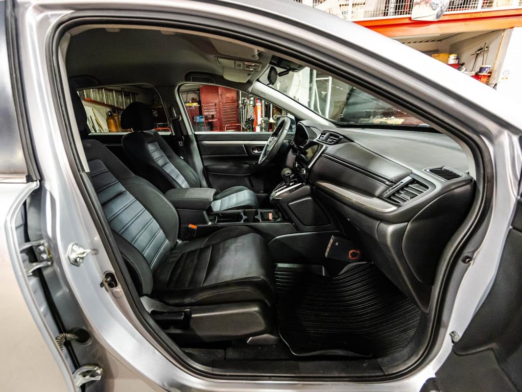 2018 Honda CR-V LX AWD 10 YEARS / 200,000 KM I STRATER I MAGS I TAUX 5.99% CARPLAY I in Montréal, Quebec - 17 - w1024h768px