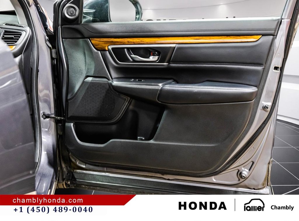 Honda CR-V Touring AWD I CARPLAY I PANORAMIC SUNROOF I LEATHER I HEATED SEATS I MAGS I STARTER 2018 à Montréal, Québec - 18 - w1024h768px