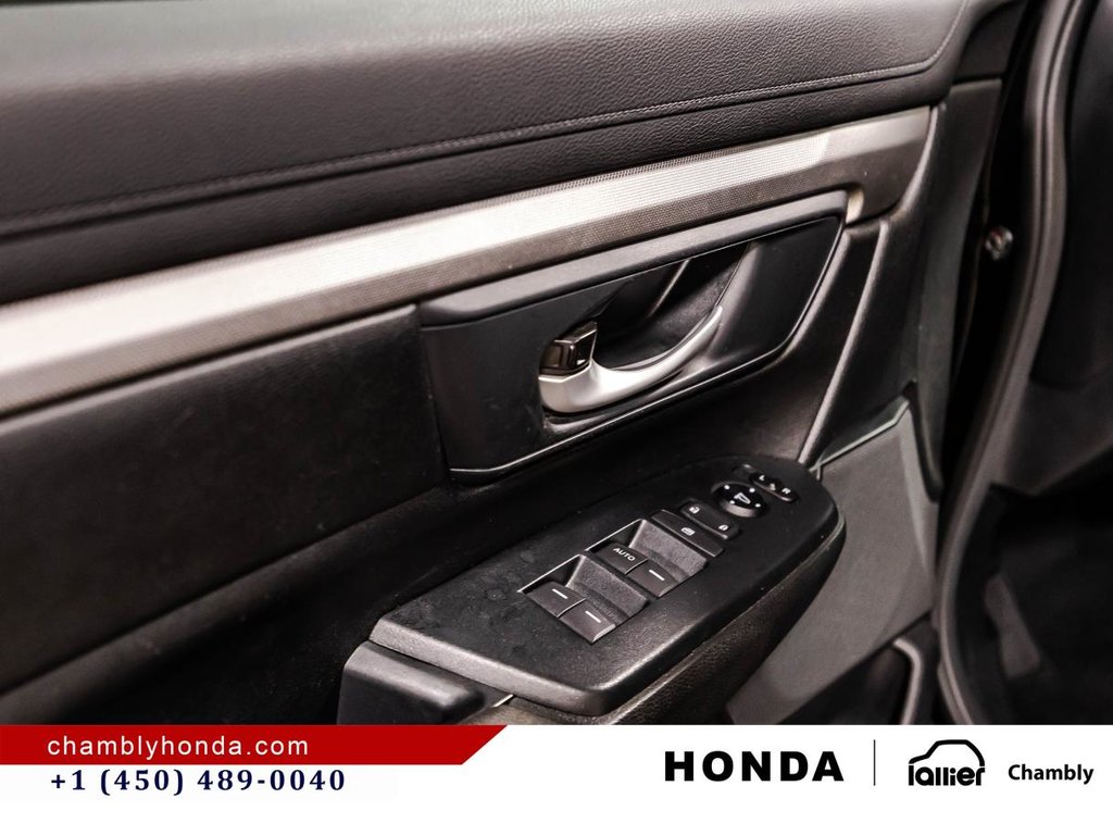 2018 Honda CR-V LX CARPLAY I MAGS I STARTER I HEATED SEATS I CAMERA I ACTIVE SECURITY in Montréal, Quebec - 11 - w1024h768px