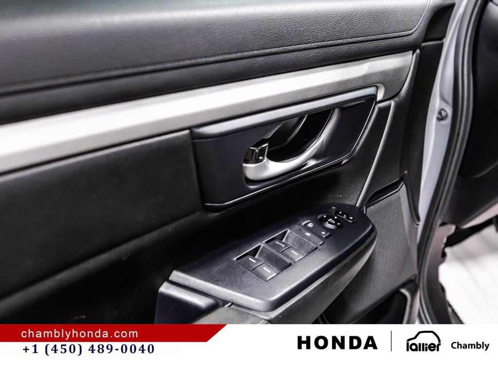 Honda CR-V LX AWD 2019 à Montréal, Québec - 11 - w1024h768px