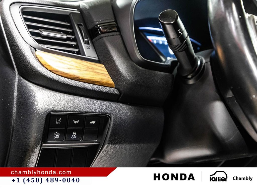 2019 Honda CR-V Touring AWD CARPLAY I SUNROOF I MAGS I STARTER I LEATHER I HETED SEATS I ACTIVE SECURITY in Montréal, Quebec - 23 - w1024h768px