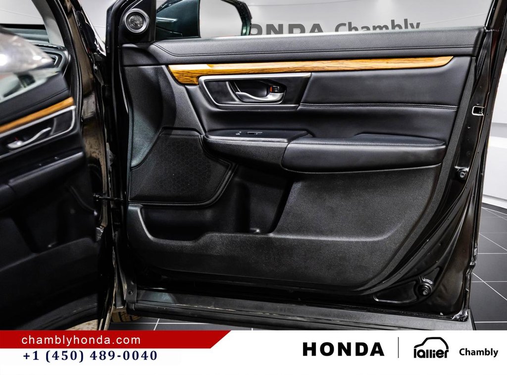 2019 Honda CR-V Touring AWD CARPLAY I SUNROOF I MAGS I STARTER I LEATHER I HETED SEATS I ACTIVE SECURITY in Montréal, Quebec - 18 - w1024h768px
