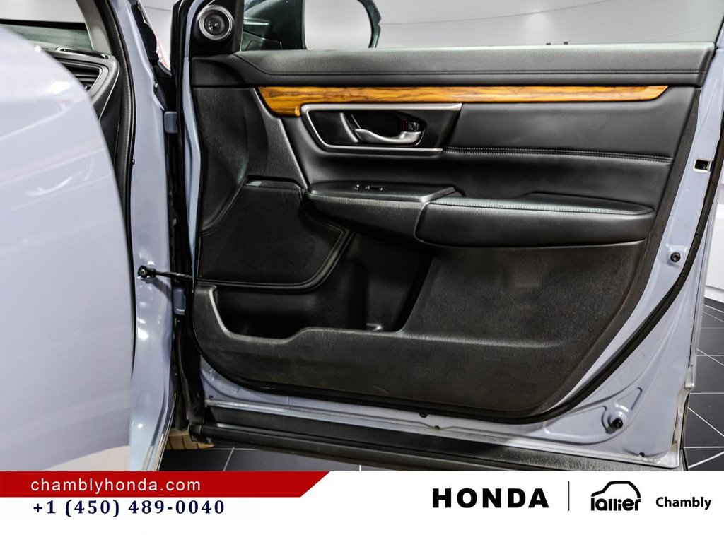 Honda CR-V Touring AWD LEATHER I PANORAMIC SUNRROF I HEATED SEATS I STARTER I MAGS I ACTIVE SECURITY 2022 à Montréal, Québec - 16 - w1024h768px