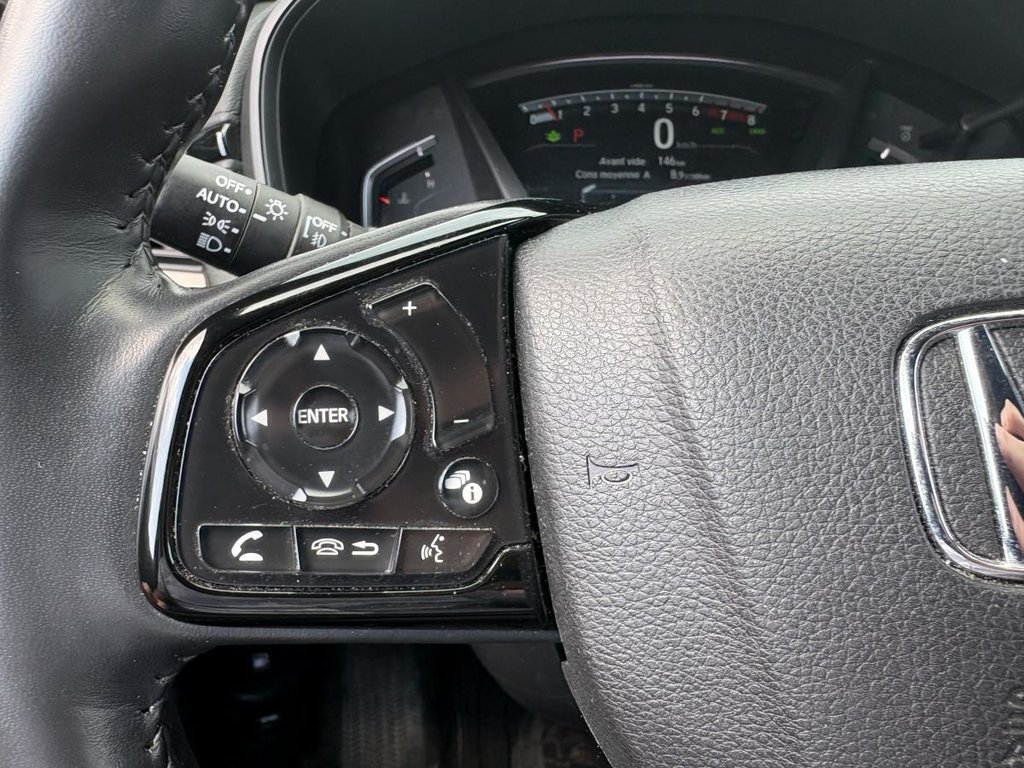 Honda CR-V Black Edition AWD I PANORAMIC SUNROOF I LEATHER I HEATED SEATS & STEERING WHEEL I STARTER I 2022 à Montréal, Québec - 11 - w1024h768px