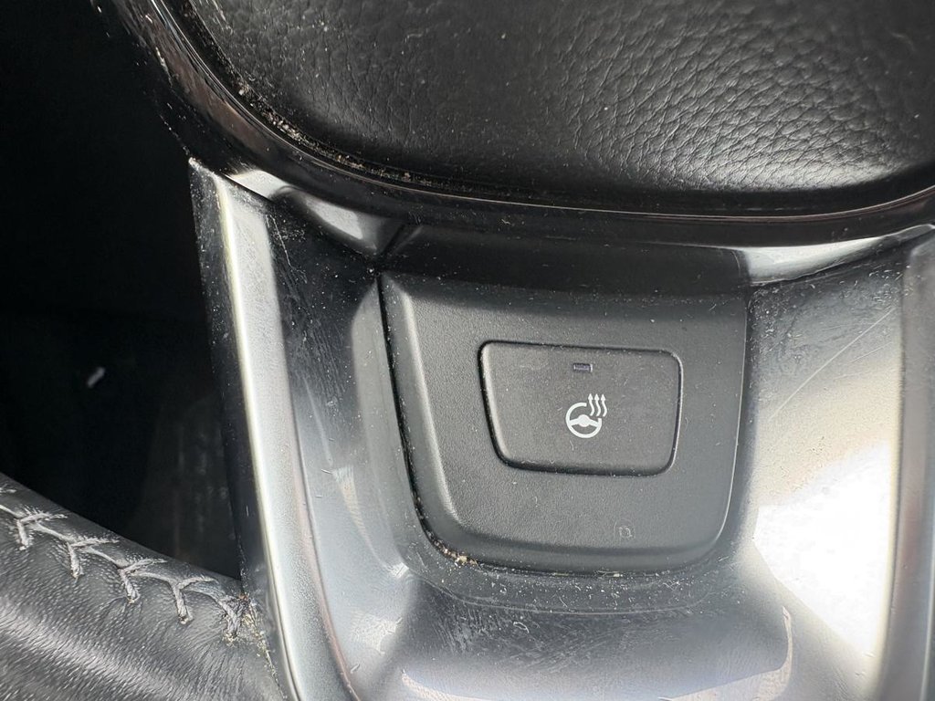 2023 Honda CR-V Sport AWD CARPLAY I SUNROOF I MAGS I HEATED SEATS & STEERING WHEEL I STARTER I ACTIVE SECURITY in Montréal, Quebec - 9 - w1024h768px