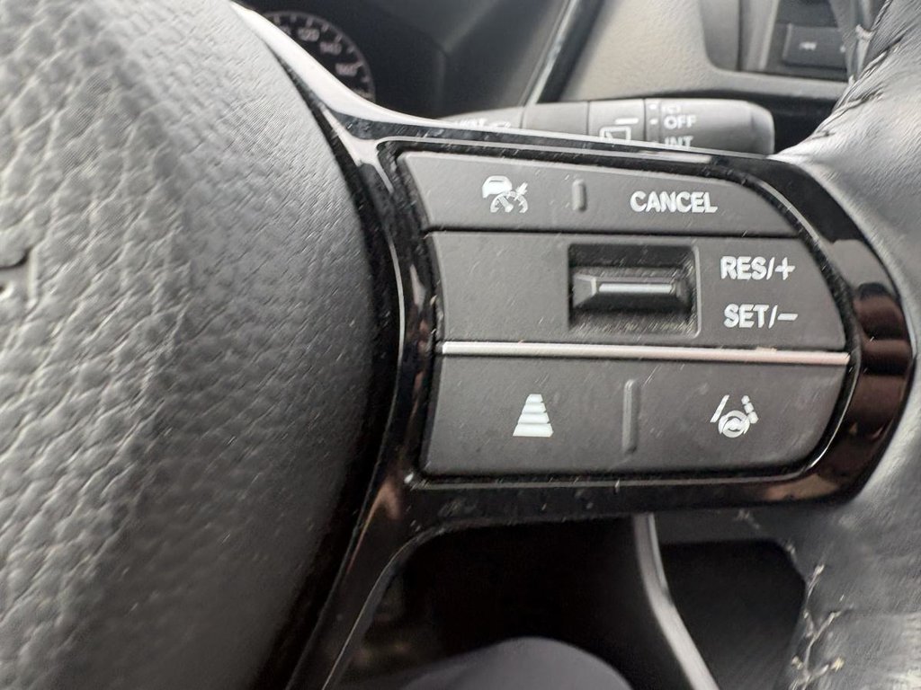2023 Honda CR-V Sport AWD CARPLAY I SUNROOF I MAGS I HEATED SEATS & STEERING WHEEL I STARTER I ACTIVE SECURITY in Montréal, Quebec - 8 - w1024h768px