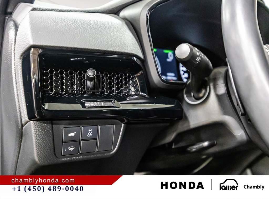2024 Honda CR-V Touring AWD SUNROOF I MAGS I LEATHER I HEATED SEATS & STEERING WHEEL I STARTER I ACTIVE SECURITY in Montréal, Quebec - 23 - w1024h768px