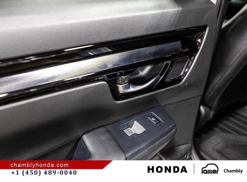 2024 Honda CR-V Touring AWD I SUNROOF I MAGS I STARTER I CARPLAY I HEATED SEATS & STEERING WHEEL in Montréal, Quebec - 12 - w1024h768px