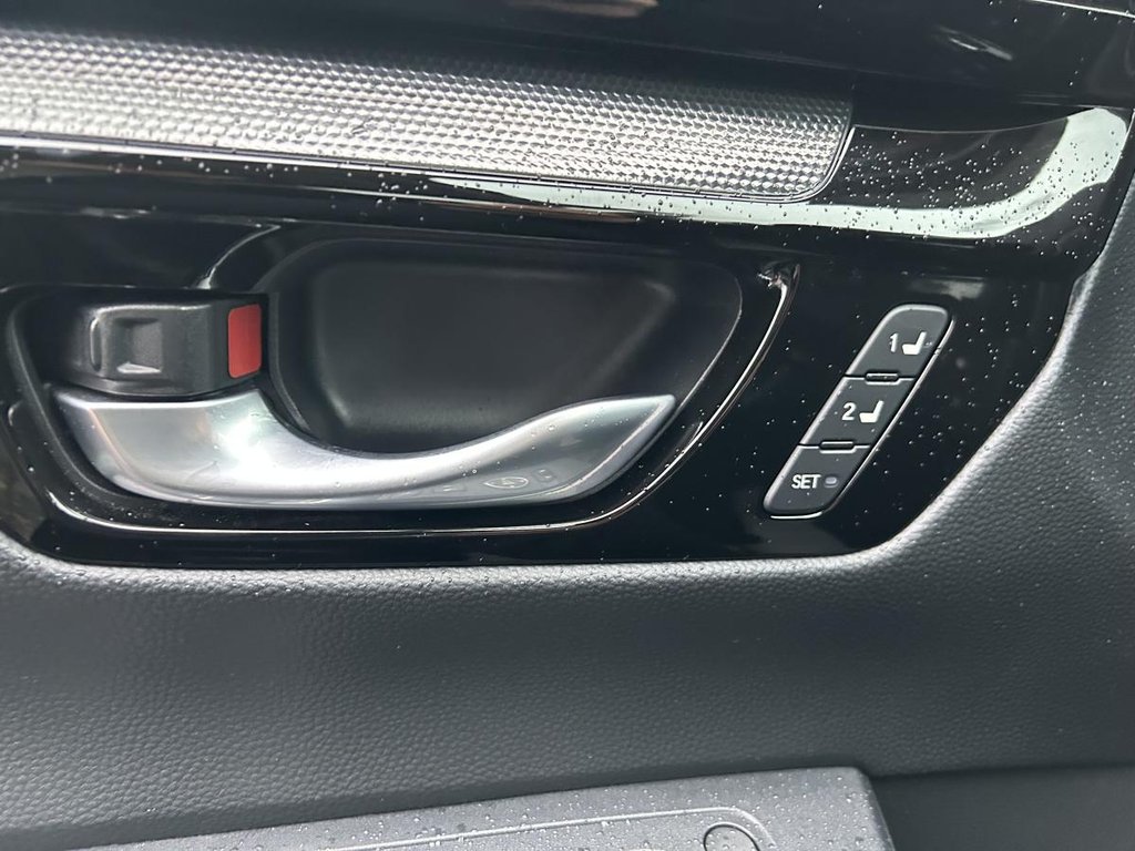 Honda CR-V EX-L AWD LEATHER I HEATED SEATS AND STEERING WHEEL I SUNROOF I MAGS I CARPLAY I STARTER 2024 à Montréal, Québec - 16 - w1024h768px