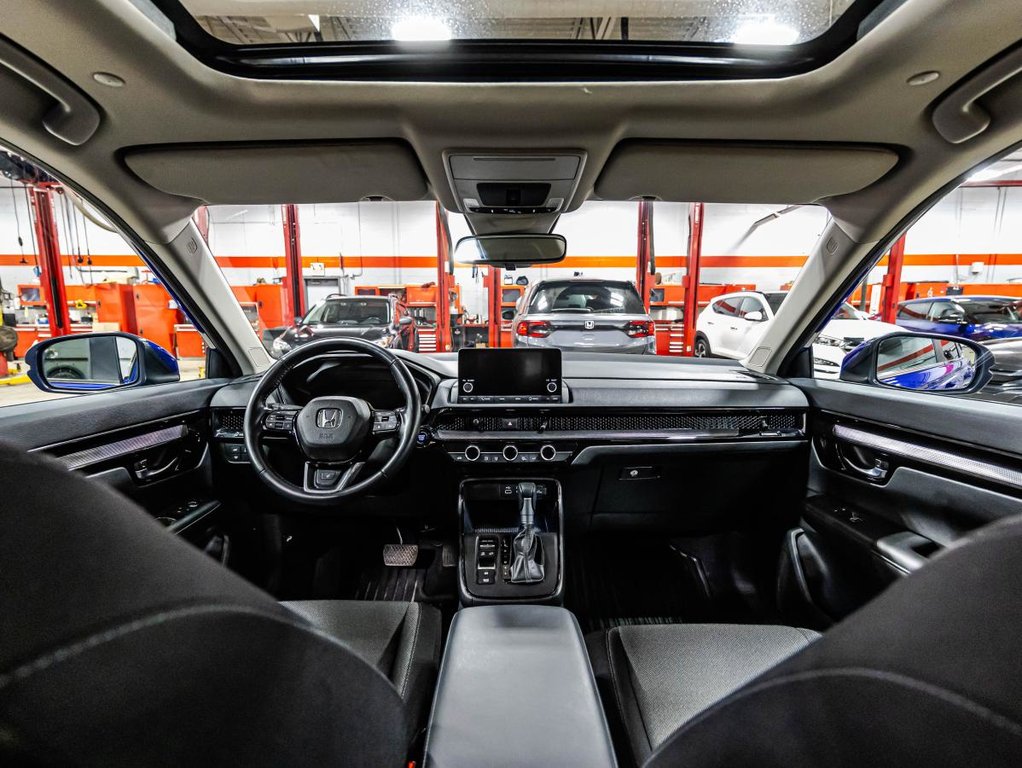 Honda CR-V Sport AWD 14,500 KM I SUNROOF I MAGS I CARPLAY I STARTER I HEATED SEATS & STEERING WHEEL I 2025 à Montréal, Québec - 14 - w1024h768px
