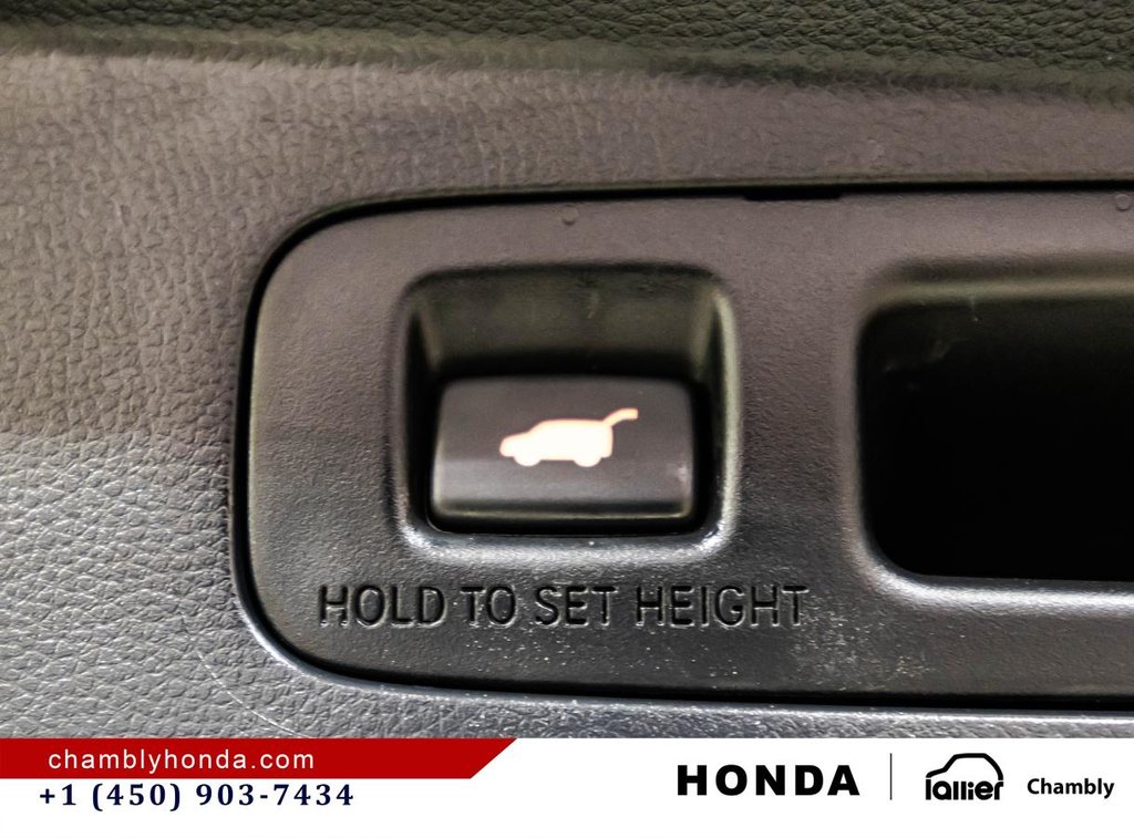Honda CR-V Sport AWD 14,500 KM I SUNROOF I MAGS I CARPLAY I STARTER I HEATED SEATS & STEERING WHEEL I 2025 à Montréal, Québec - 15 - w1024h768px