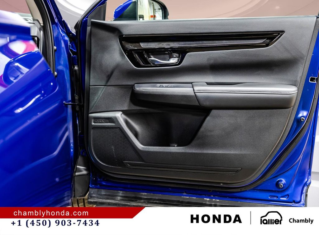 Honda CR-V Sport AWD 14,500 KM I SUNROOF I MAGS I CARPLAY I STARTER I HEATED SEATS & STEERING WHEEL I 2025 à Montréal, Québec - 17 - w1024h768px
