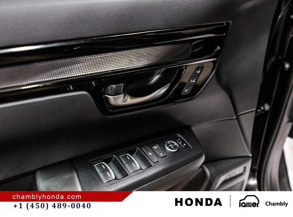 2025 Honda CR-V Touring AWD LEATHER I SUNROOF I MAGS I HEATED SEAT AND STEERING WHEEL I CARPLAY I ACTIVE SECURITY in Montréal, Quebec - 11 - w1024h768px