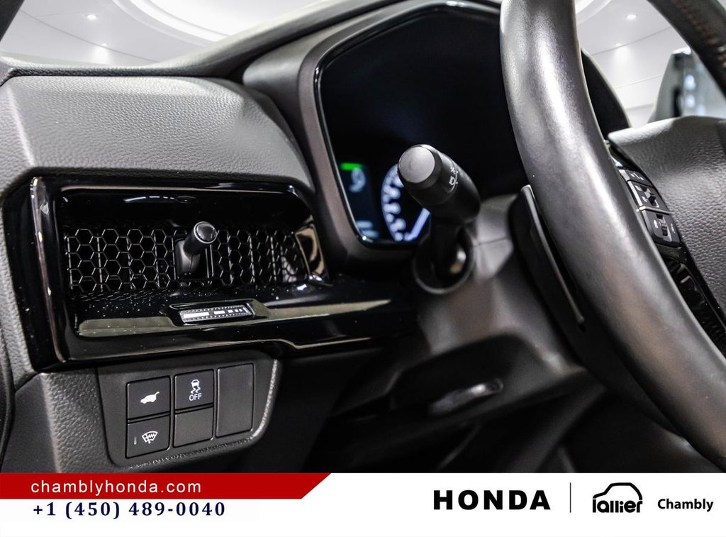 2025 Honda CR-V Touring AWD LEATHER I SUNROOF I MAGS I HEATED SEAT AND STEERING WHEEL I CARPLAY I ACTIVE SECURITY in Montréal, Quebec - 22 - w1024h768px