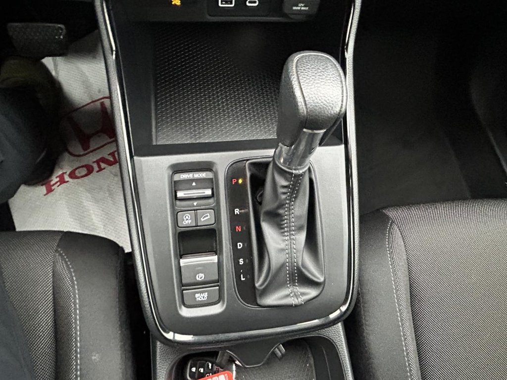 2025 Honda CR-V LX AWD CARPLAY I HEATED SEATS I CAMERA I STARTER I ACTIVE SECURITY in Montréal, Quebec - 12 - w1024h768px