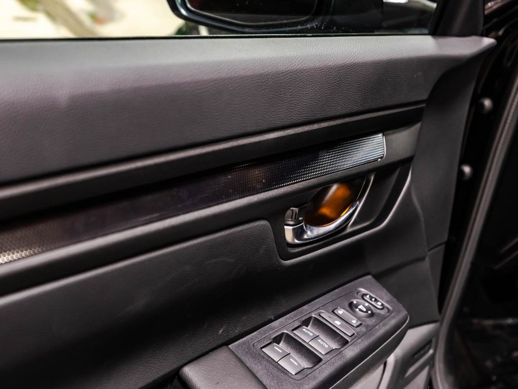 2026 Honda CR-V TrailSport AWD. HYBRID, TOIT, in Montréal, Quebec - 11 - w1024h768px