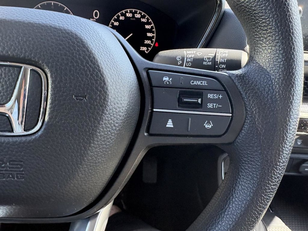 2026 Honda CR-V LX  11,000 KM I CARPLAY I HEATED SEATS I STARTER I CAMERA I ACTIOVE SECURITY in Montréal, Quebec - 11 - w1024h768px