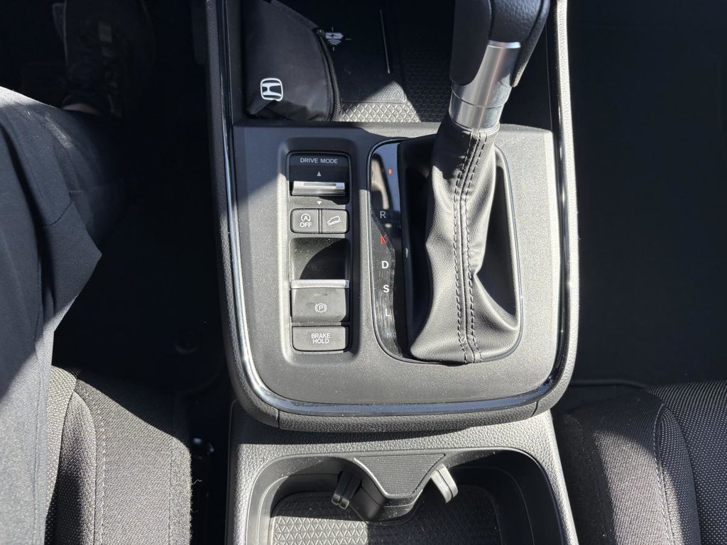 2026 Honda CR-V LX  11,000 KM I CARPLAY I HEATED SEATS I STARTER I CAMERA I ACTIOVE SECURITY in Montréal, Quebec - 10 - w1024h768px