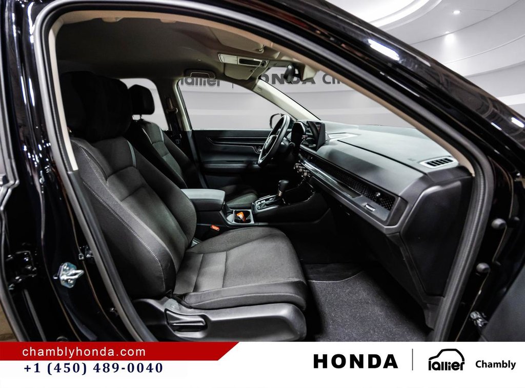 Honda CR-V LX  11,000 KM I CARPLAY I HEATED SEATS I STARTER I CAMERA I ACTIOVE SECURITY 2026 à Montréal, Québec - 17 - w1024h768px