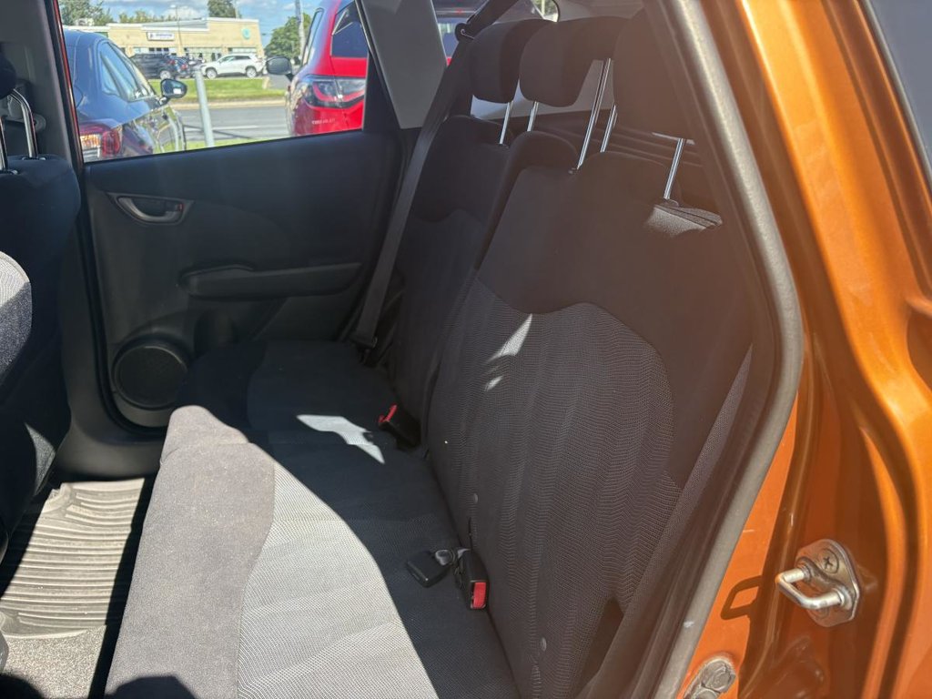 Honda Fit Sport Automatic A/C I CRUISE CONTROL I 2010 à Montréal, Québec - 6 - w1024h768px