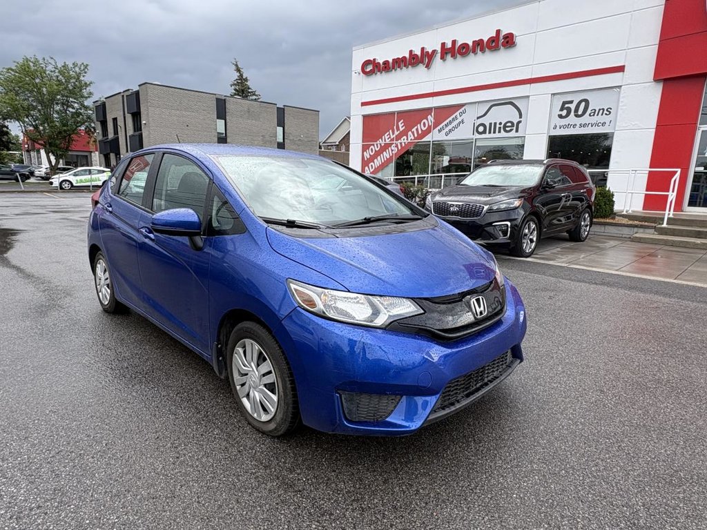 Honda Fit LX 31,000 KM I 1 OWNER I MAINTENANCE AT LALLIER HONDA I HEATED SEATS I BLUETOOTH I CAMERA 2015 à Montréal, Québec - 2 - w1024h768px