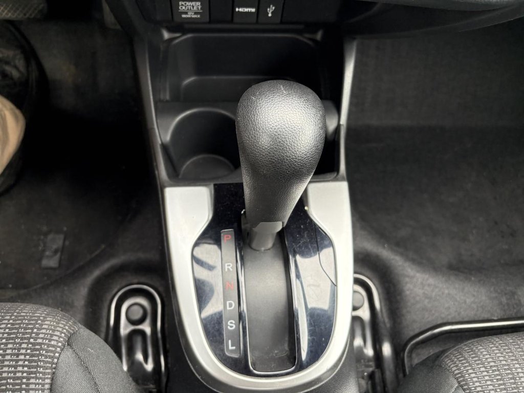 Honda Fit LX 31,000 KM I 1 OWNER I MAINTENANCE AT LALLIER HONDA I HEATED SEATS I BLUETOOTH I CAMERA 2015 à Montréal, Québec - 13 - w1024h768px