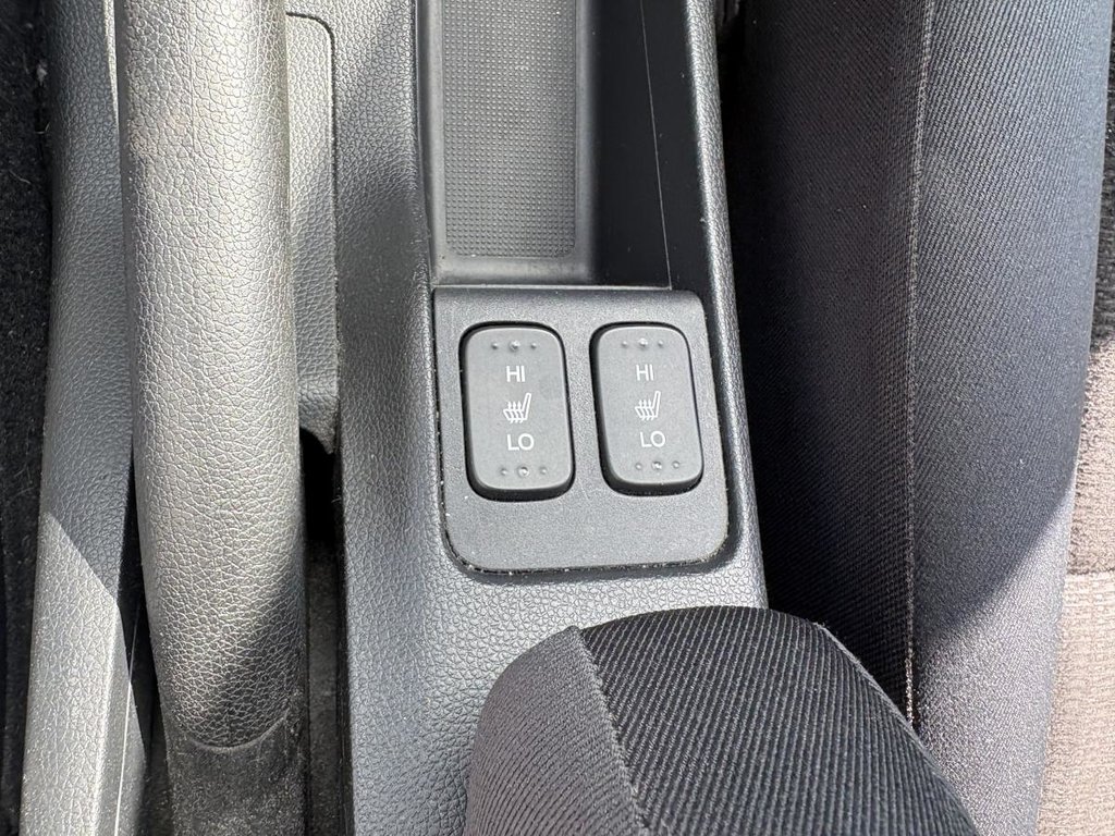 Honda Fit LX Manual I 86,000 KM!!!!!  CAMERA I BLUETOOTH I CLIMATISATION I HEATED SETATS 2015 à Montréal, Québec - 7 - w1024h768px