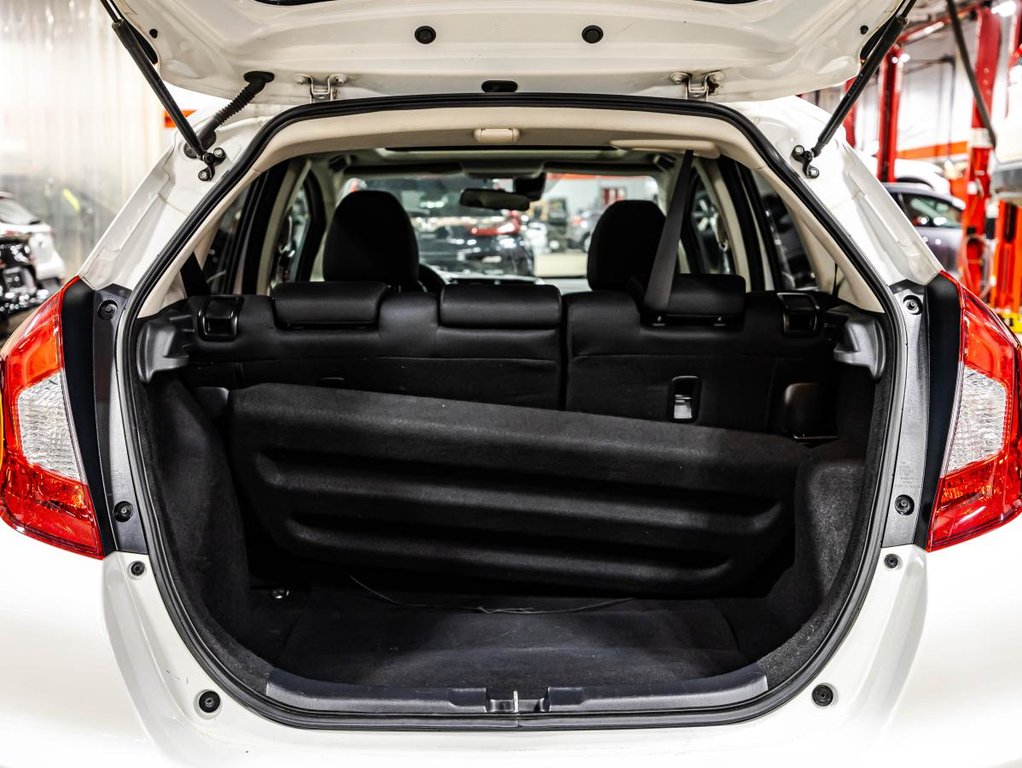 Honda Fit Sport w/Honda Sensing CVT I SUNROOF I MAGS I HEATED SEATS I CAMERA I ACTIVE SECURITY 2019 à Montréal, Québec - 16 - w1024h768px