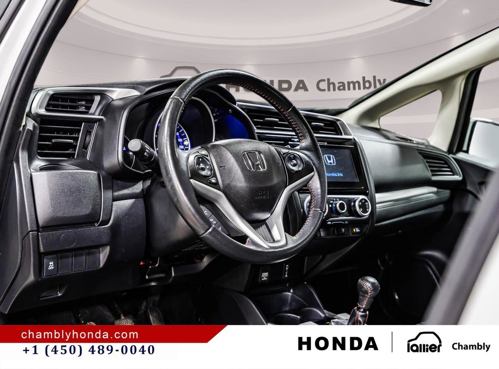 2019 Honda Fit Sport Manual!!! CARPLAY I HEATED SEATS I CAMERA I MAGS in Montréal, Quebec - 19 - w1024h768px