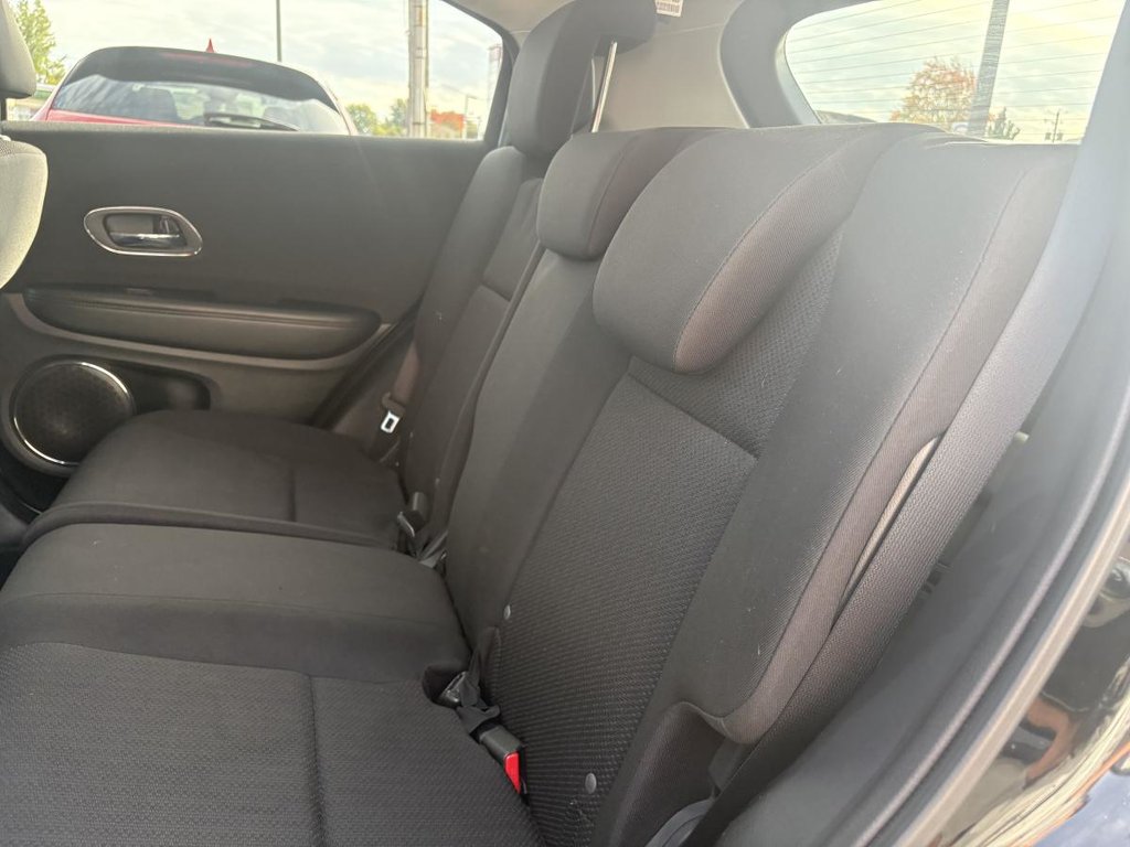 Honda HR-V EX  AWD  I SUNROOF I MAGS I HEATED SEATS I CAMERA I  BLUETOOTH 2016 à Montréal, Québec - 9 - w1024h768px