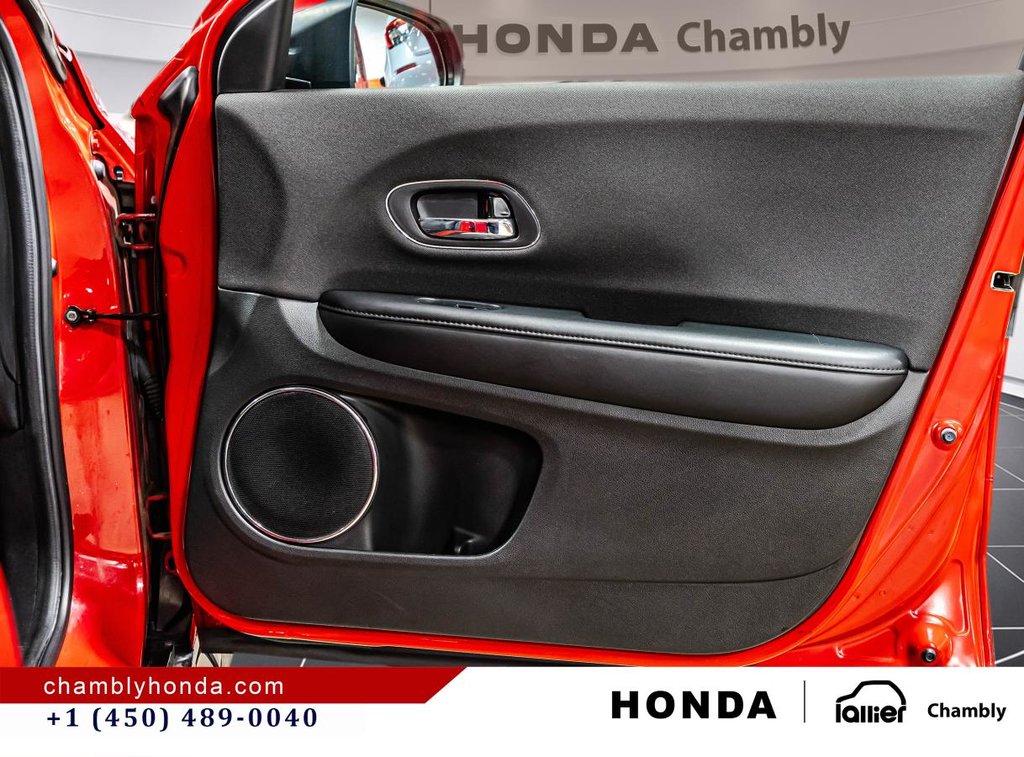 2019 Honda HR-V Sport AWD  CARPLAY I HEATED SEATS I CAMERA I MAGS I SUNROOF I ACTIVE SECURITY in Montréal, Quebec - 17 - w1024h768px
