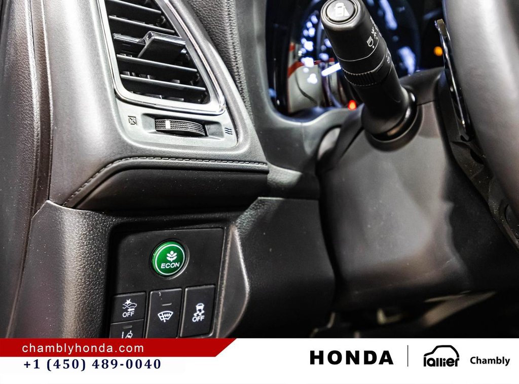 2019 Honda HR-V Sport AWD  CARPLAY I HEATED SEATS I CAMERA I MAGS I SUNROOF I ACTIVE SECURITY in Montréal, Quebec - 22 - w1024h768px