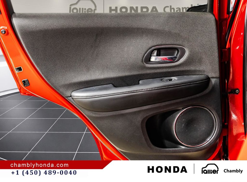 2019 Honda HR-V Sport AWD  CARPLAY I HEATED SEATS I CAMERA I MAGS I SUNROOF I ACTIVE SECURITY in Montréal, Quebec - 13 - w1024h768px