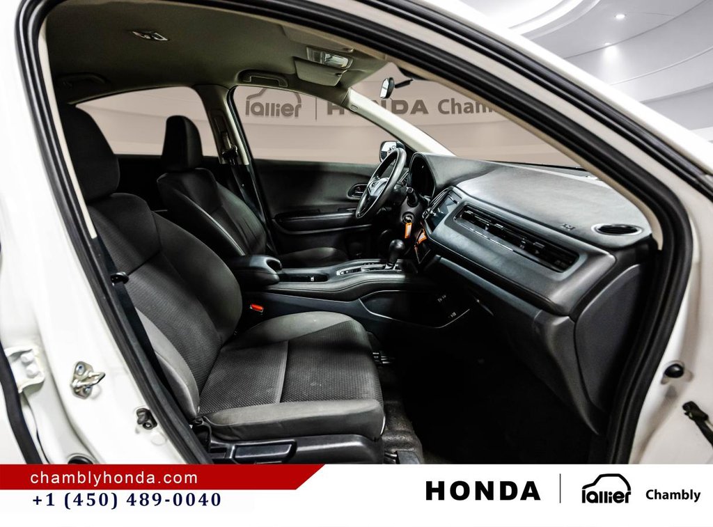2019 Honda HR-V LX  LALLIER 10 YEARS/200,000 KM WARRANTY I CARPLAY I HEATED SEATS I ACTIVE SECURITY in Montréal, Quebec - 17 - w1024h768px
