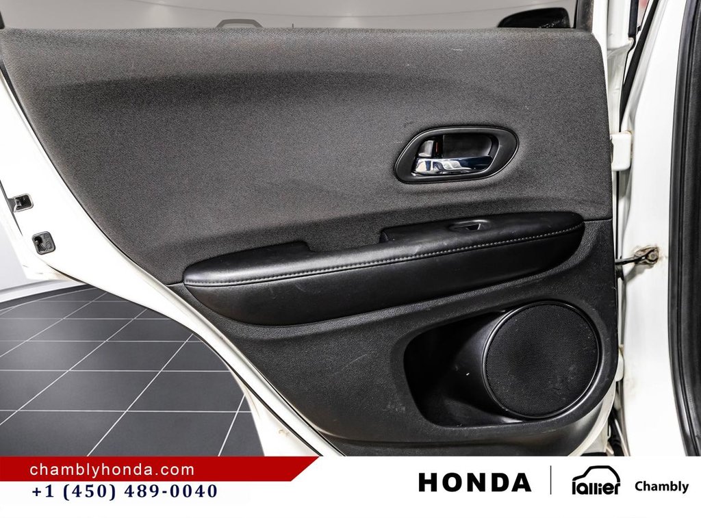 2019 Honda HR-V LX  LALLIER 10 YEARS/200,000 KM WARRANTY I CARPLAY I HEATED SEATS I ACTIVE SECURITY in Montréal, Quebec - 12 - w1024h768px