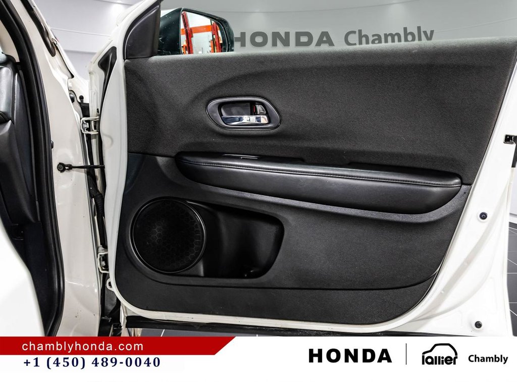 2019 Honda HR-V LX  LALLIER 10 YEARS/200,000 KM WARRANTY I CARPLAY I HEATED SEATS I ACTIVE SECURITY in Montréal, Quebec - 16 - w1024h768px