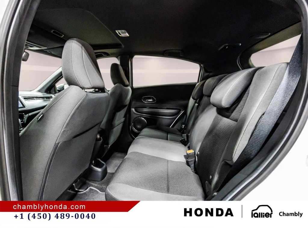 Honda HR-V Sport AWD 15,000 KM!! I MAGS I SUNROOF I HEATED SEATS I CAMERA I ACTIVE SECURITY 2019 à Montréal, Québec - 14 - w1024h768px