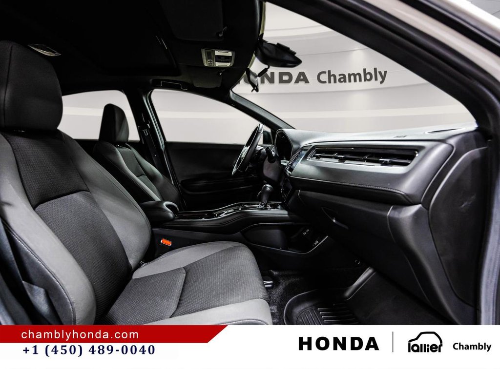 Honda HR-V Sport AWD 15,000 KM!! I MAGS I SUNROOF I HEATED SEATS I CAMERA I ACTIVE SECURITY 2019 à Montréal, Québec - 18 - w1024h768px