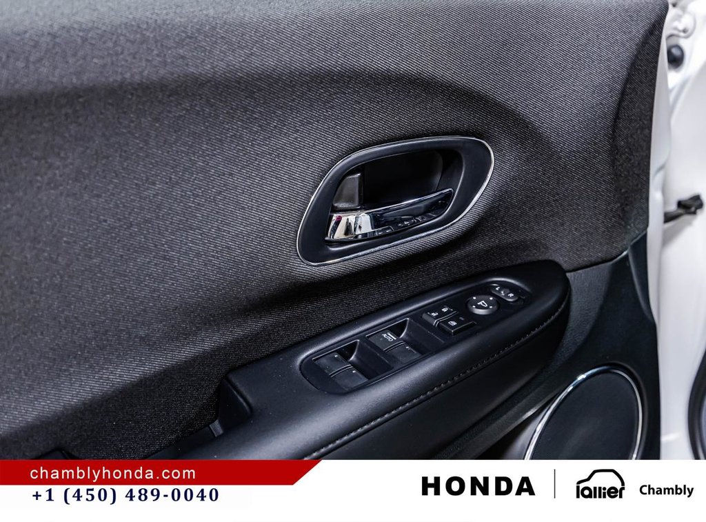 Honda HR-V Sport AWD 15,000 KM!! I MAGS I SUNROOF I HEATED SEATS I CAMERA I ACTIVE SECURITY 2019 à Montréal, Québec - 12 - w1024h768px