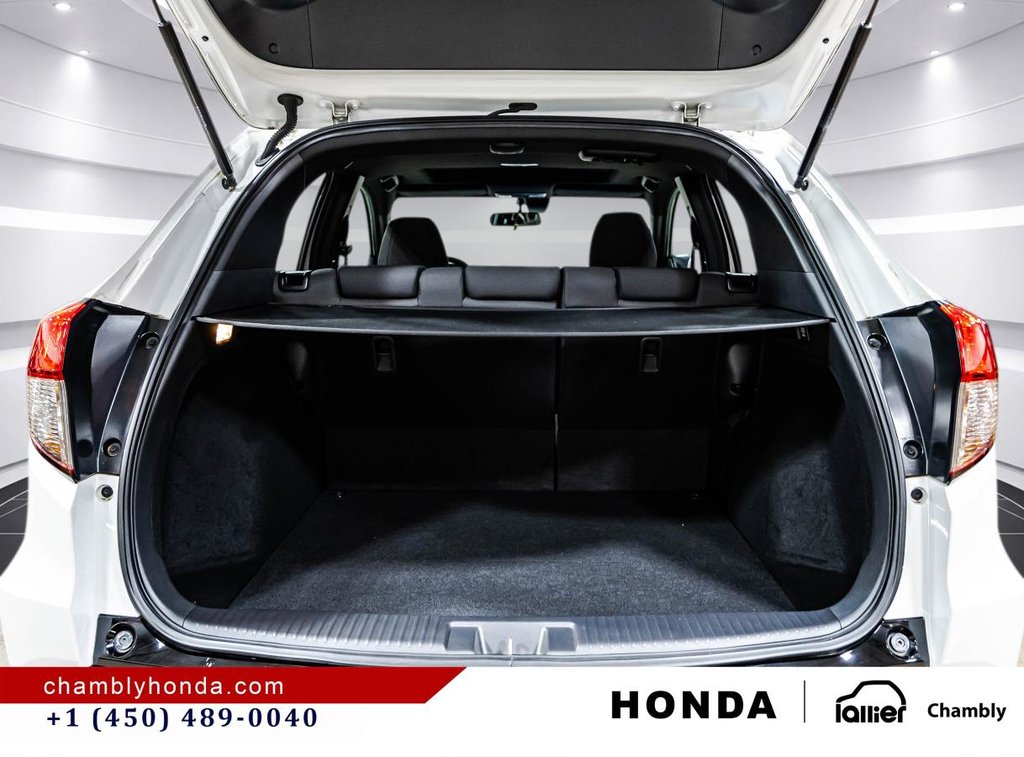 Honda HR-V Sport AWD 15,000 KM!! I MAGS I SUNROOF I HEATED SEATS I CAMERA I ACTIVE SECURITY 2019 à Montréal, Québec - 16 - w1024h768px
