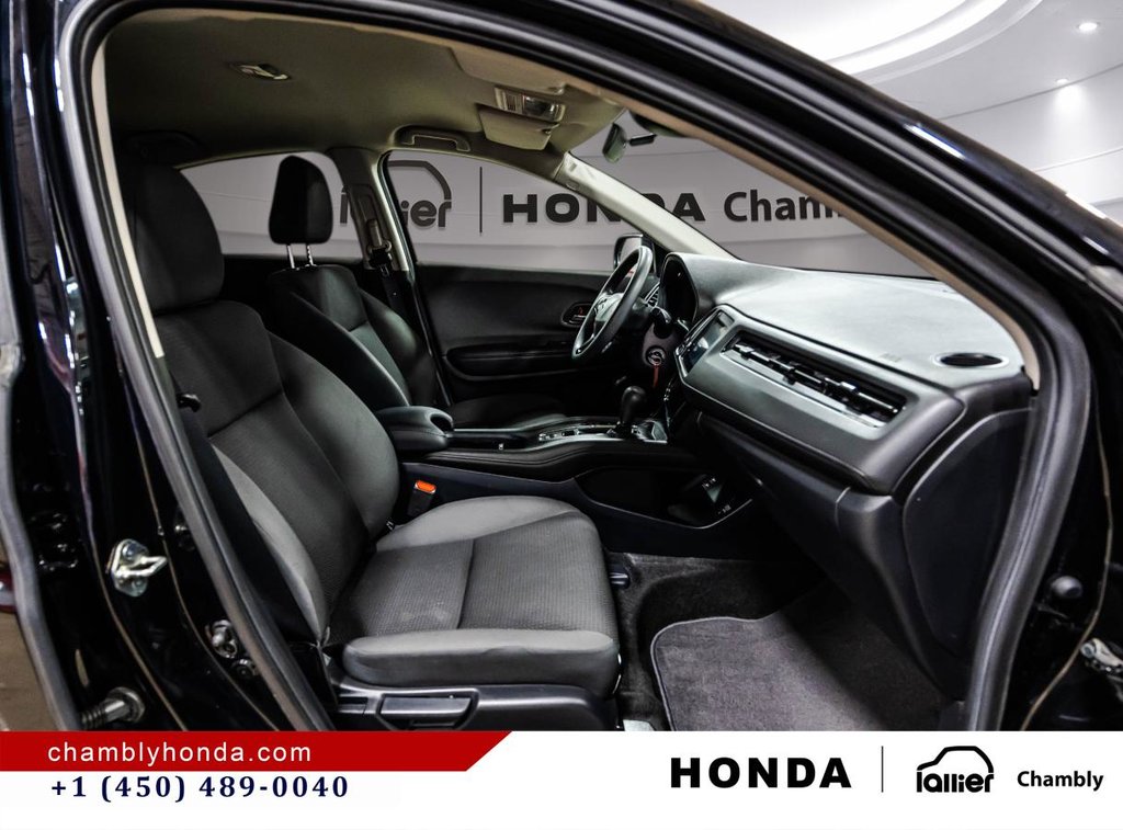 2020 Honda HR-V LX AWD  MAGS I HEATED SEATS I CAMERA I BLUETOOTH I ACTIVE SECURITY in Montréal, Quebec - 17 - w1024h768px