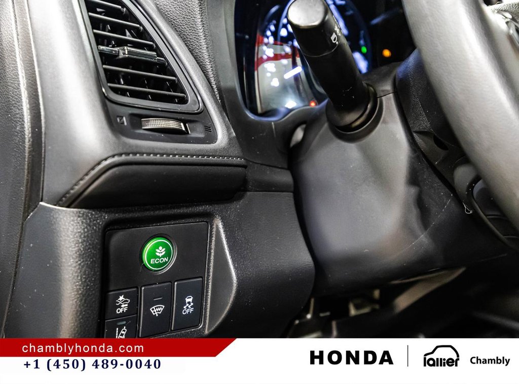 2020 Honda HR-V LX AWD  MAGS I HEATED SEATS I CAMERA I BLUETOOTH I ACTIVE SECURITY in Montréal, Quebec - 20 - w1024h768px