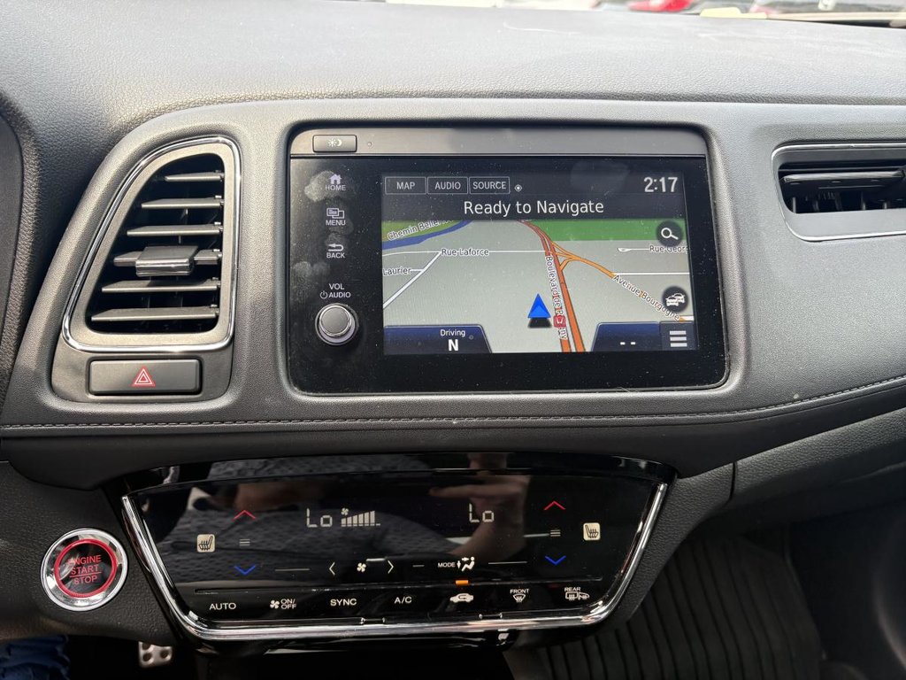 Honda HR-V Touring AWD LEATHER I HEATED SEATS I MAGS I GPS I CARPLAY I ACTIVE SECURITY 2020 à Montréal, Québec - 12 - w1024h768px