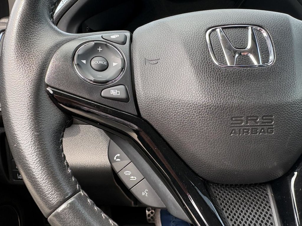 Honda HR-V Touring AWD LEATHER I HEATED SEATS I MAGS I GPS I CARPLAY I ACTIVE SECURITY 2020 à Montréal, Québec - 8 - w1024h768px
