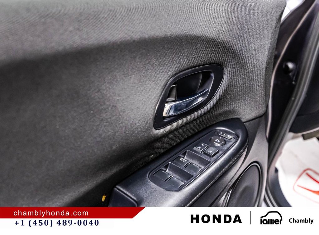 Honda HR-V LX AWD I 10 YEARS/200,000 KM WARRANTY** I MAGS I HEATED SEATS I CARPLAY I ACTIVE SECURITY 2021 à Montréal, Québec - 11 - w1024h768px
