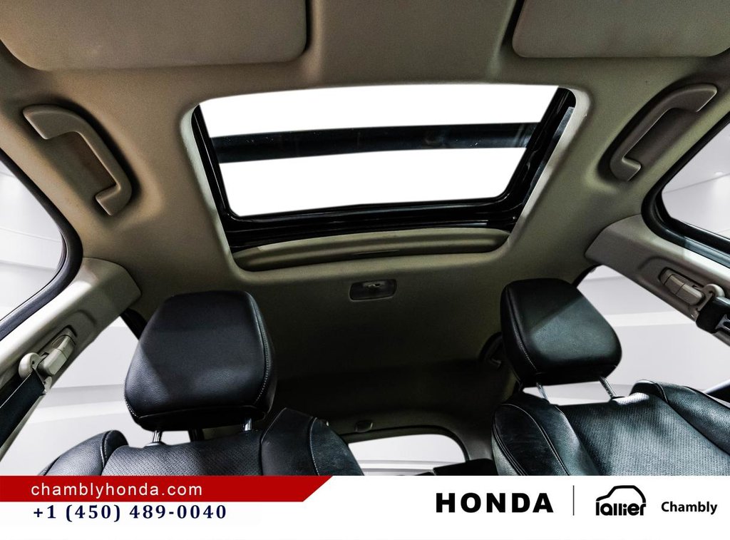2022 Honda HR-V Touring AWD LEATHER I MAG I CARPLAY I HEATED SEATS I SUNROOF I GPS I ACTIVE SECURITY in Montréal, Quebec - 19 - w1024h768px