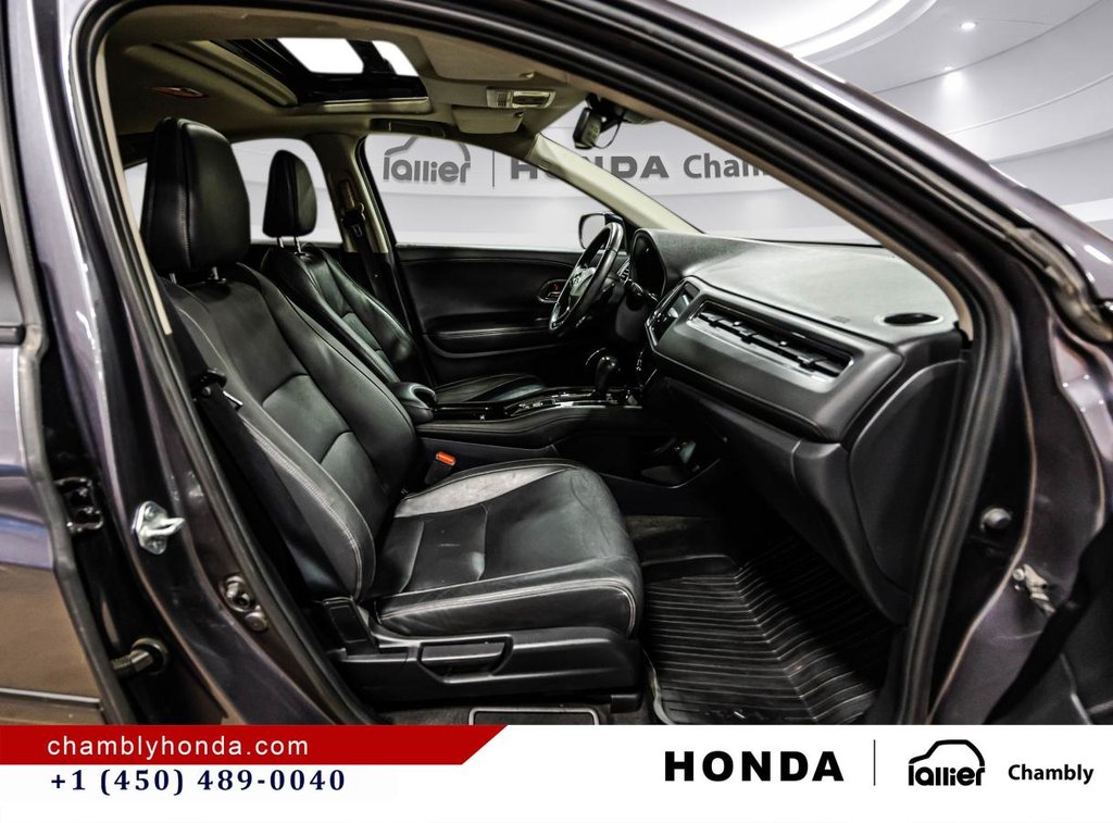 2022 Honda HR-V Touring AWD LEATHER I MAG I CARPLAY I HEATED SEATS I SUNROOF I GPS I ACTIVE SECURITY in Montréal, Quebec - 18 - w1024h768px