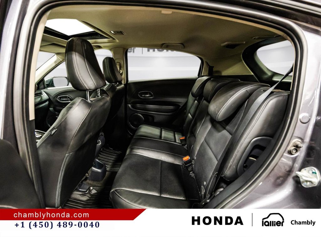 2022 Honda HR-V Touring AWD LEATHER I MAG I CARPLAY I HEATED SEATS I SUNROOF I GPS I ACTIVE SECURITY in Montréal, Quebec - 14 - w1024h768px