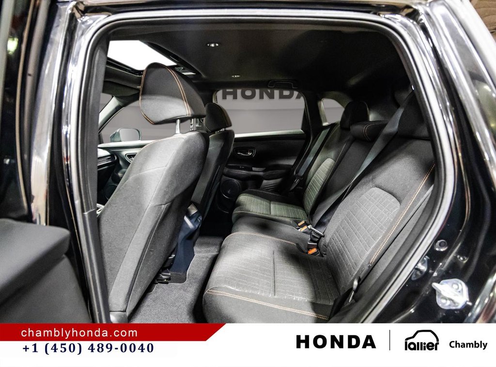 2023 Honda HR-V Sport AWD SUNROOF I MAGS I STARTER I HEATED SEATS & STEERING WHEEL I ACTIVE SECURITY in Montréal, Quebec - 13 - w1024h768px